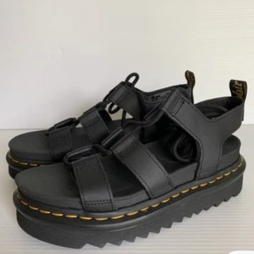 Dr. Martens Nartilla Size 6 Black Platform Sandals